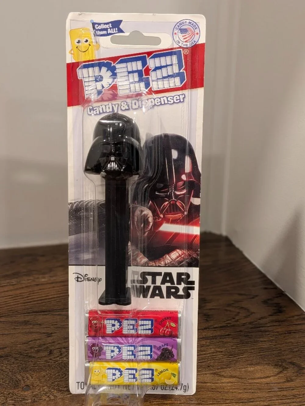 Star Wars Darth Vader PEZ Dispenser NIP with 3 Candy Refills